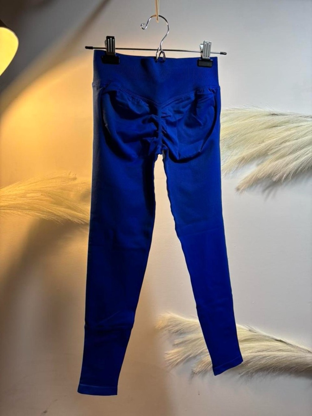 (#123) Solid Royal Blue Scrunch-Back Leggings
